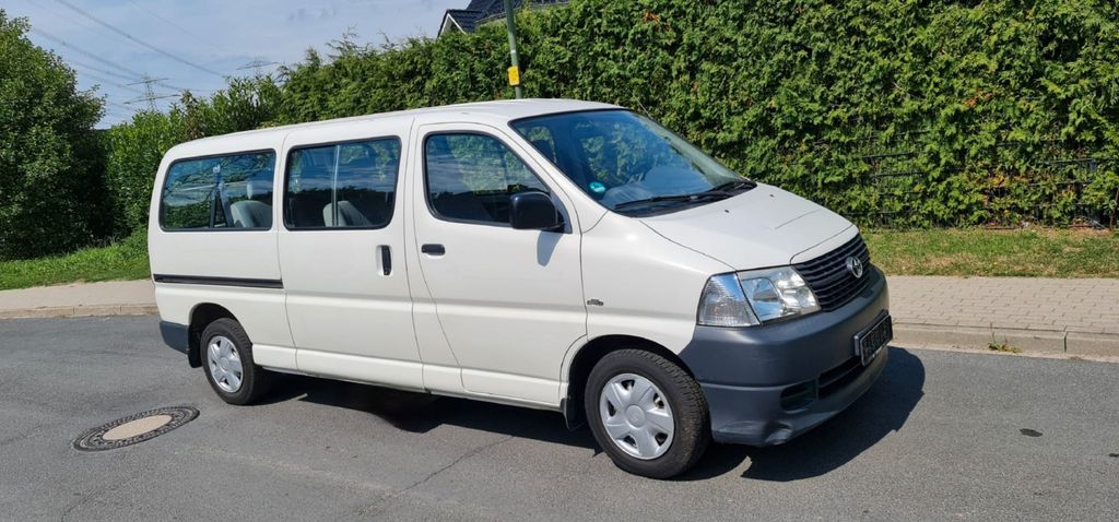 Toyota Hiace 244.000 km 9.900 &euro; Hamburg 22045