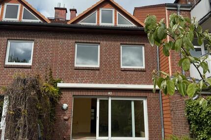 Haus Reinbek - 4 Zimmer, 120 m&sup2;, 480.000&euro; | Angebot:26384676