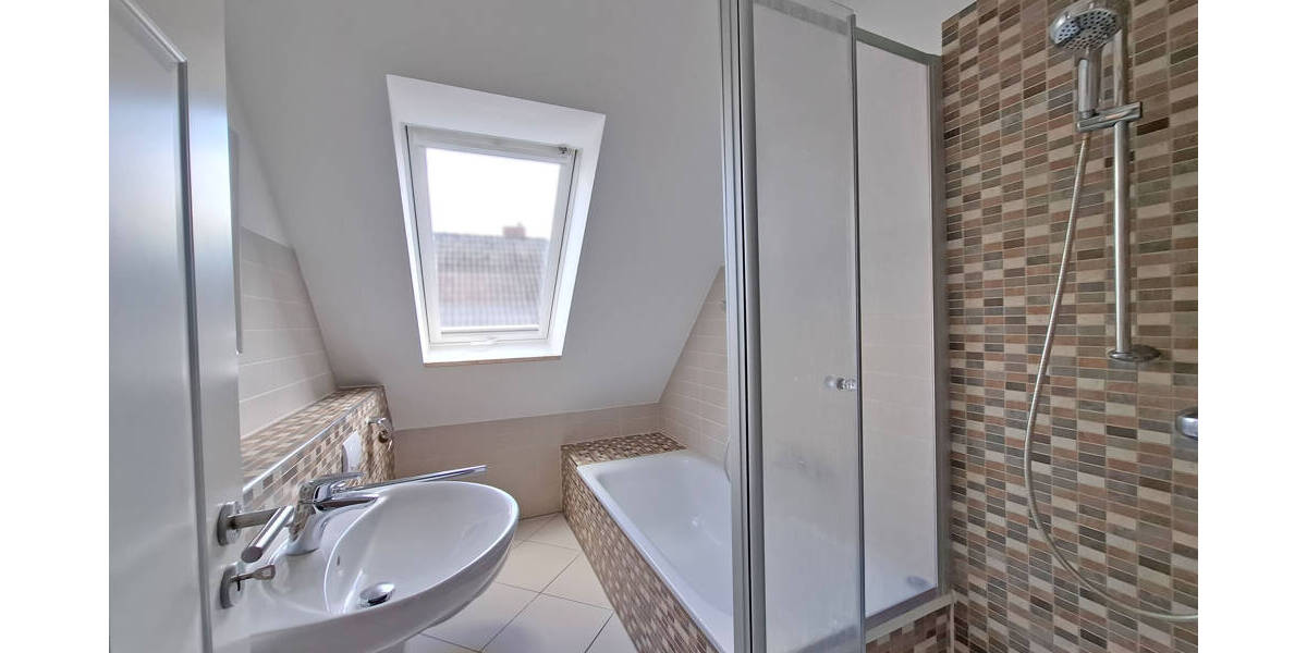 Etagenwohnung Hamburg Lokstedt - 3 Zimmer, 115 m&sup2;, 1.800&euro; | Angebot:26065049