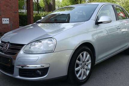VW Jetta 98.617 km 5.450 &euro; Hamburg 22041