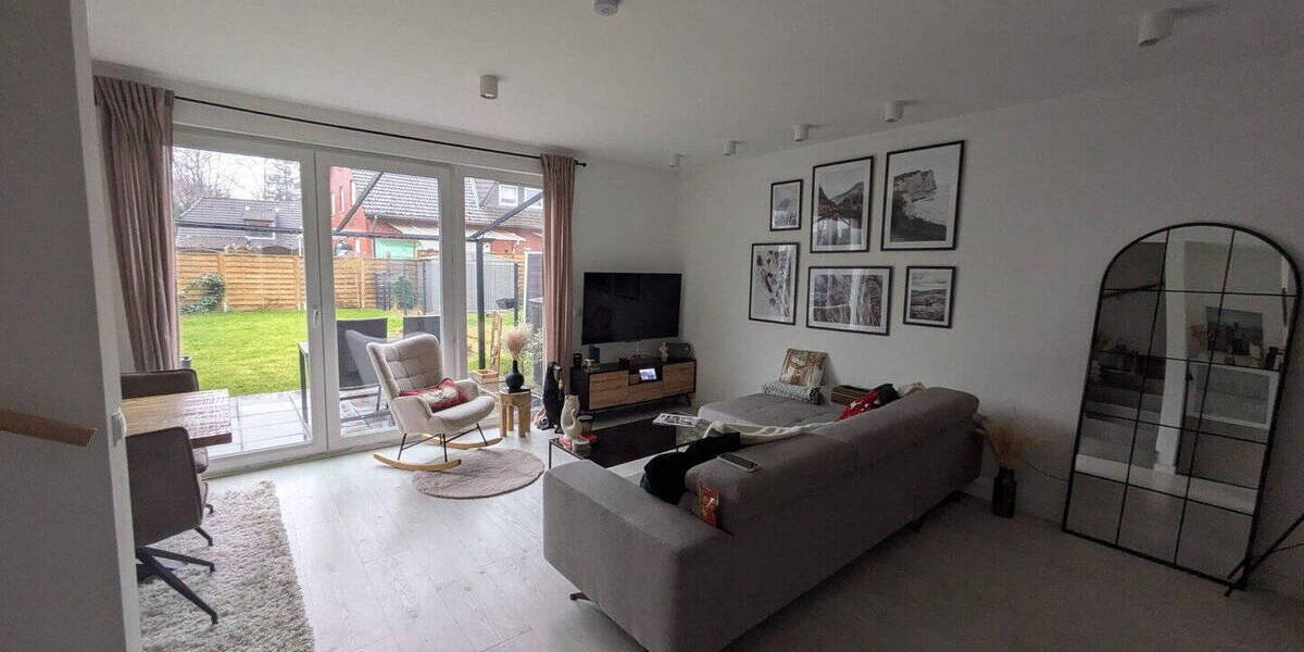 Reihenmittelhaus Quickborn - 4 Zimmer, 123 m&sup2;, 1.700&euro; | Angebot:26188528