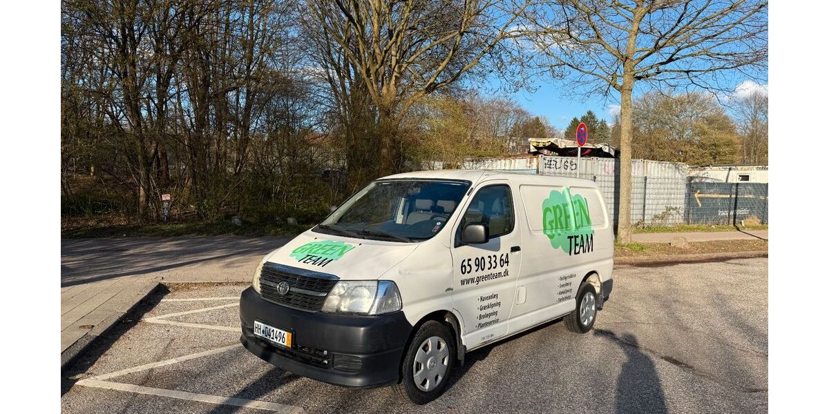 Toyota Hiace 195.965 km 6.800 &euro; HAMBURG 22113