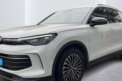 VW Tiguan 15.450 km 37.450 &euro; Hamburg 22111