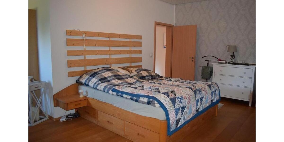 Einfamilienhaus Neu Wulmstorf - 9 Zimmer, 214 m&sup2;, 2.390&euro; | Angebot:27610564