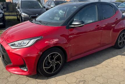 Toyota Yaris 68.000 km 13.990 &euro; Stelle 21435