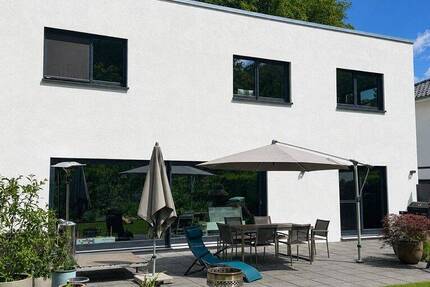 Haus Großhansdorf - 6 Zimmer, 194 m&sup2;, 2.850&euro; | Angebot:26817031