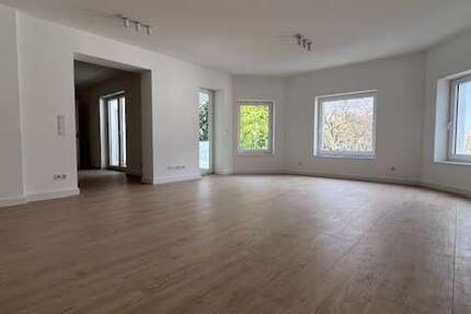 Wohnung Hamburg Uhlenhorst - 3 Zimmer, 90 m&sup2;, 2.450&euro; | Angebot:26505872