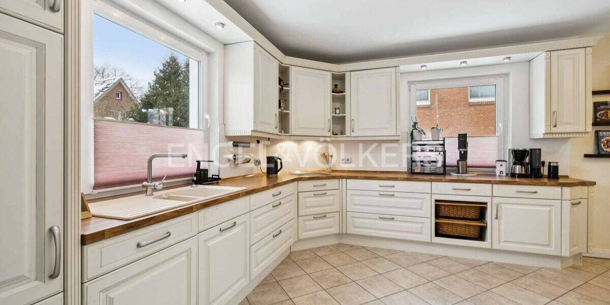 Einfamilienhaus Ahrensburg - 6 Zimmer, 200 m&sup2;, 995.000&euro; | Angebot:25930059