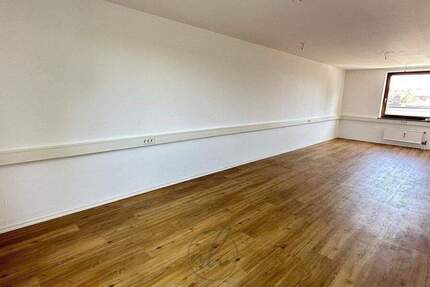 Gewerbeobjekt Hamburg Hummelsbüttel - 1 Zimmer, 42 m&sup2;, 420&euro; | Angebot:25262381