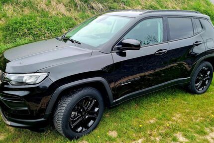 Jeep Compass 28.316 km 22.990 &euro; Grünendeich 21720