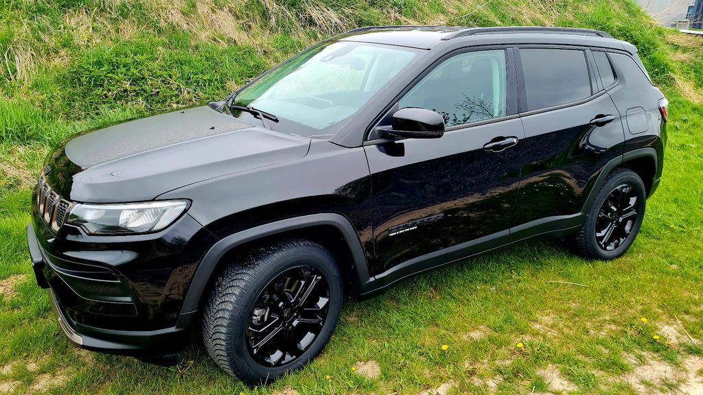 Jeep Compass 28.316 km 22.990 &euro; Grünendeich 21720