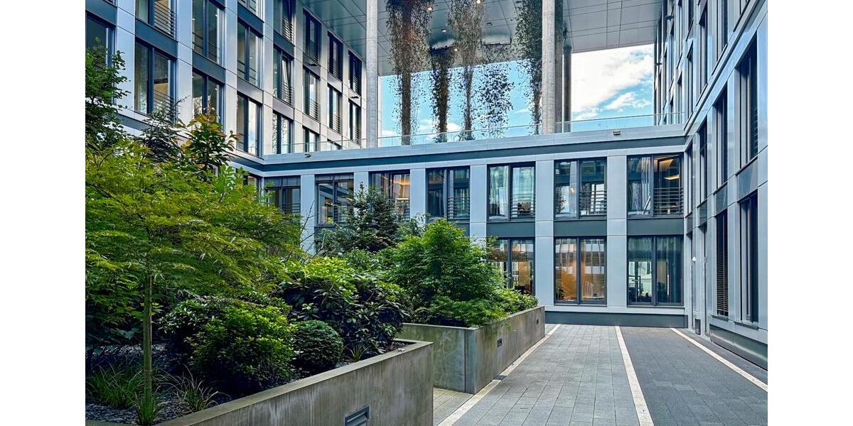 Privater Büroraum für 2 Person in Regus City Nord zimmer