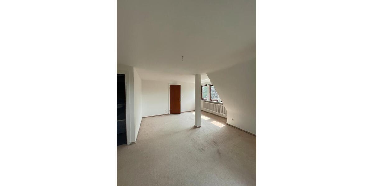 Einfamilienhaus Hamburg Groß Borstel - 5 Zimmer, 140 m&sup2;, 369.000&euro; | Angebot:27064140