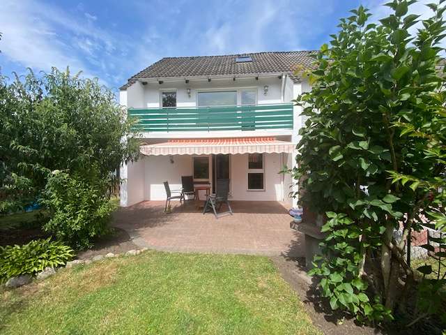 Haus zum Kaufen in Henstedt-Ulzburg 349.900 € 110 m²