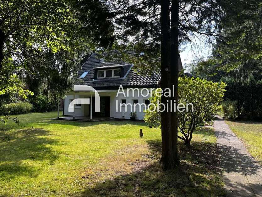 Haus zum Kaufen in Norderstedt 699.000 € 235 m²