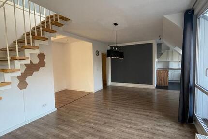 Von Privat! Moderne & Helle Eigentumswohnung mit Atelier, Balkon 3 zimmer