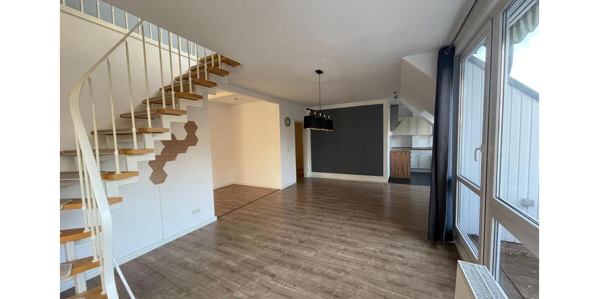 Von Privat! Moderne & Helle Eigentumswohnung mit Atelier, Balkon 3 zimmer