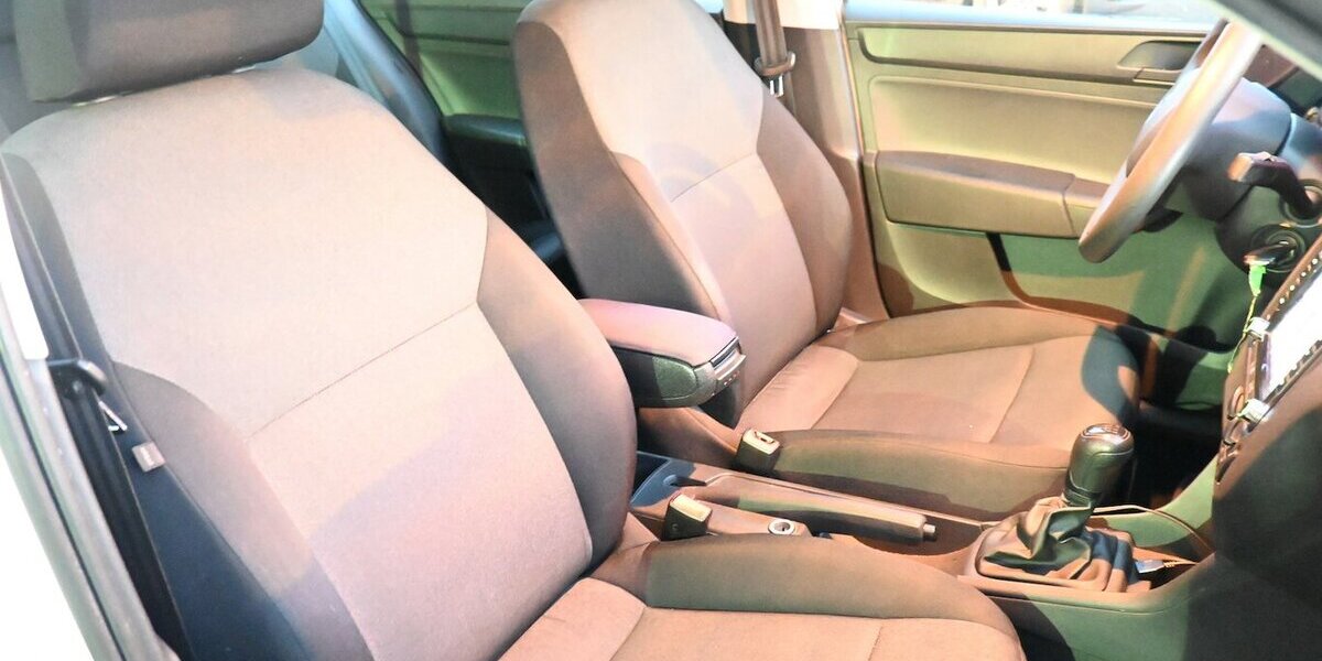 Skoda Rapid Spaceback 1.2 NAVI!!! Steuerkette neu!!! 175.000 km 6.660 &euro; Seevetal - Hittfeld 21218