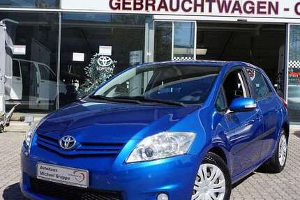Toyota Auris 80.429 km 5.990 &euro; Hamburg 22043