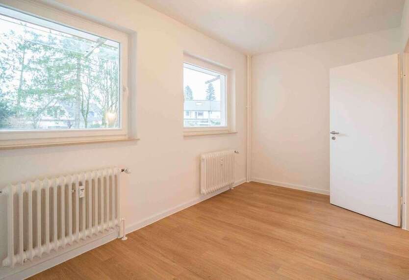 Wohnung zum Kaufen in Quickborn 240.000 € 75.18 m²