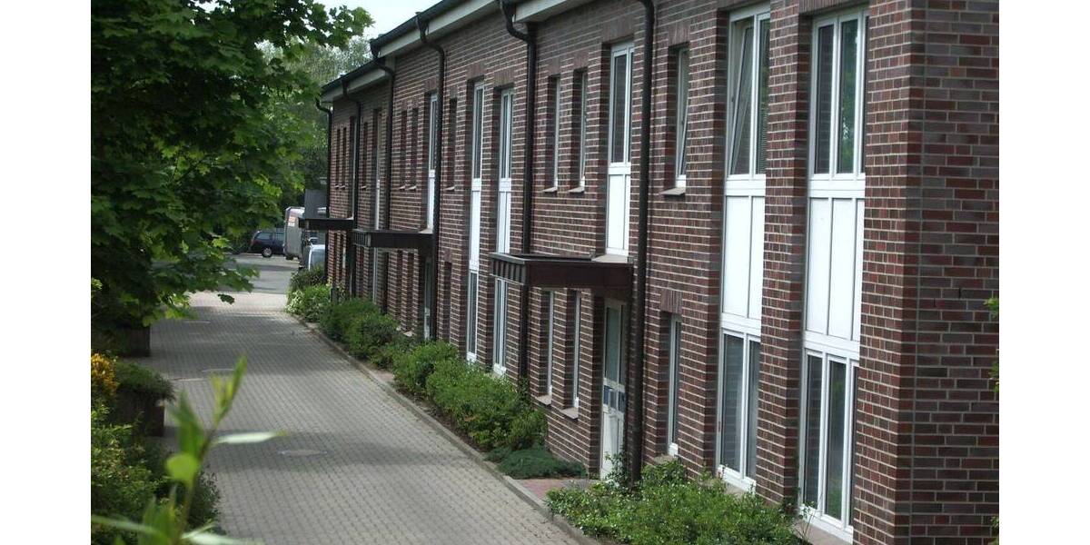 Gewerbeobjekt Hamburg Sinstorf - 4 Zimmer, 99 m&sup2;, 880&euro; | Angebot:24034217