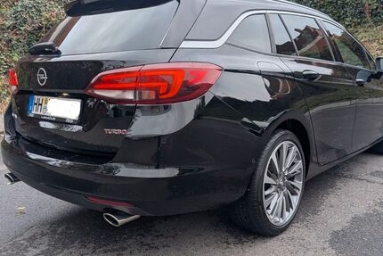 Opel Astra 66.900 km 17.350 € Hamburg 22457