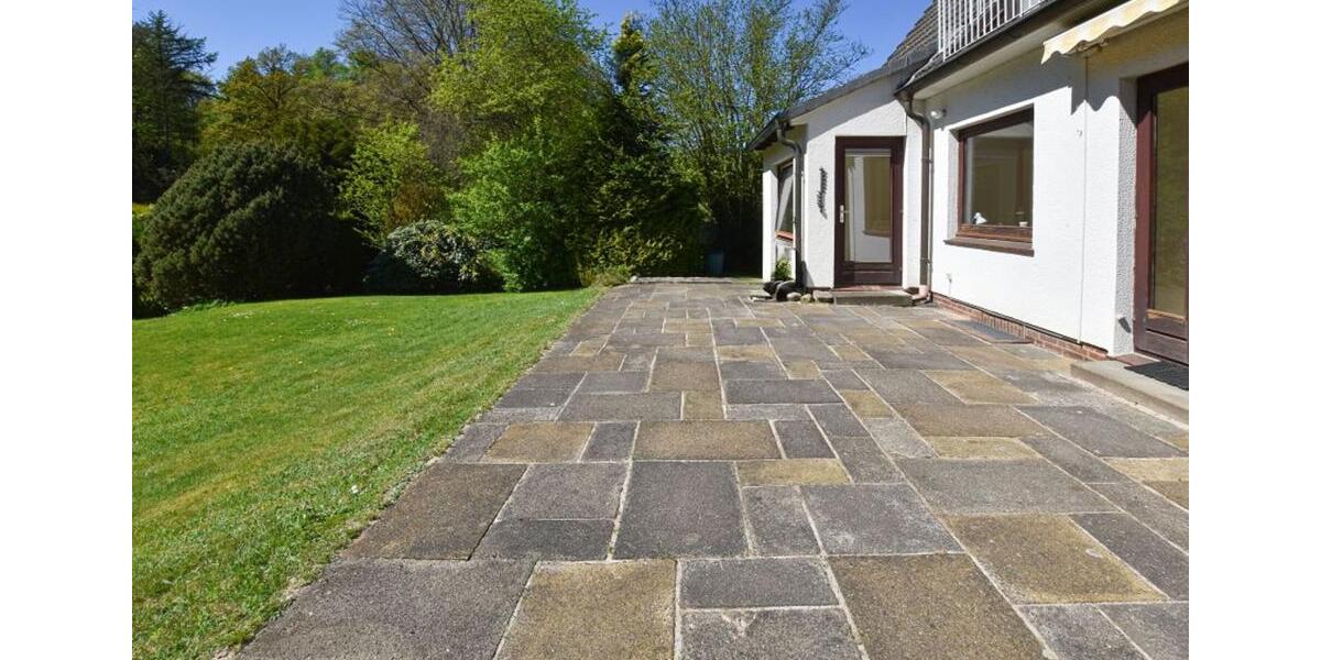 Einfamilienhaus Ahrensburg - 9 Zimmer, 170 m&sup2;, 2.600&euro; | Angebot:24800854