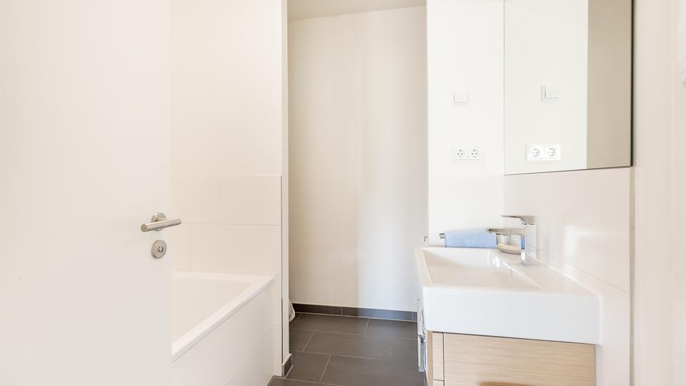 Erdgeschoßwohnung Hamburg Hamburg-Mitte - 3 Zimmer, 88 m&sup2;, 2.250&euro; | Angebot:26384170