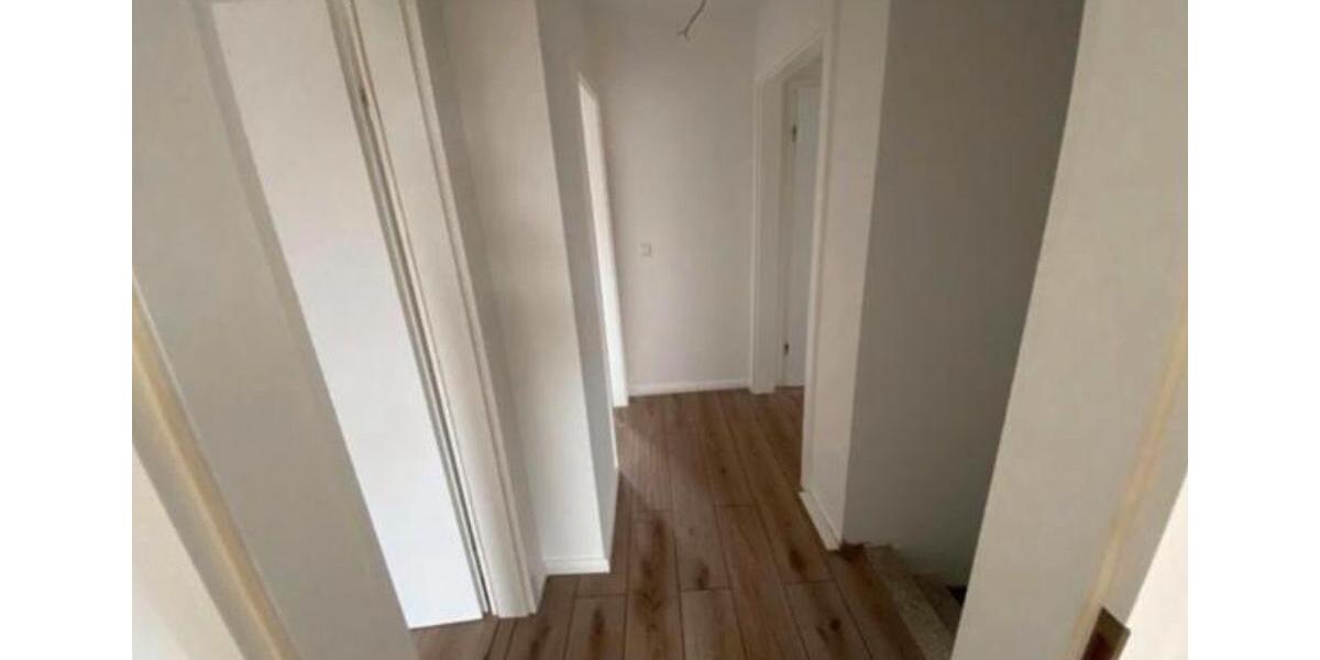 Etagenwohnung Ahrensburg - 3 Zimmer, 96 m&sup2;, 999&euro; | Angebot:26566626