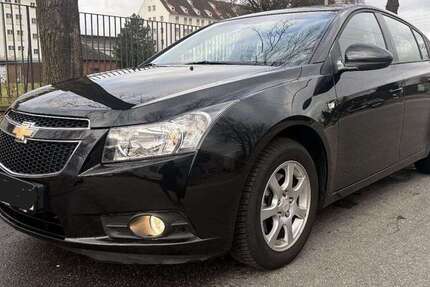 Chevrolet Cruze 64.000 km 6.990 &euro; Hamburg 22045