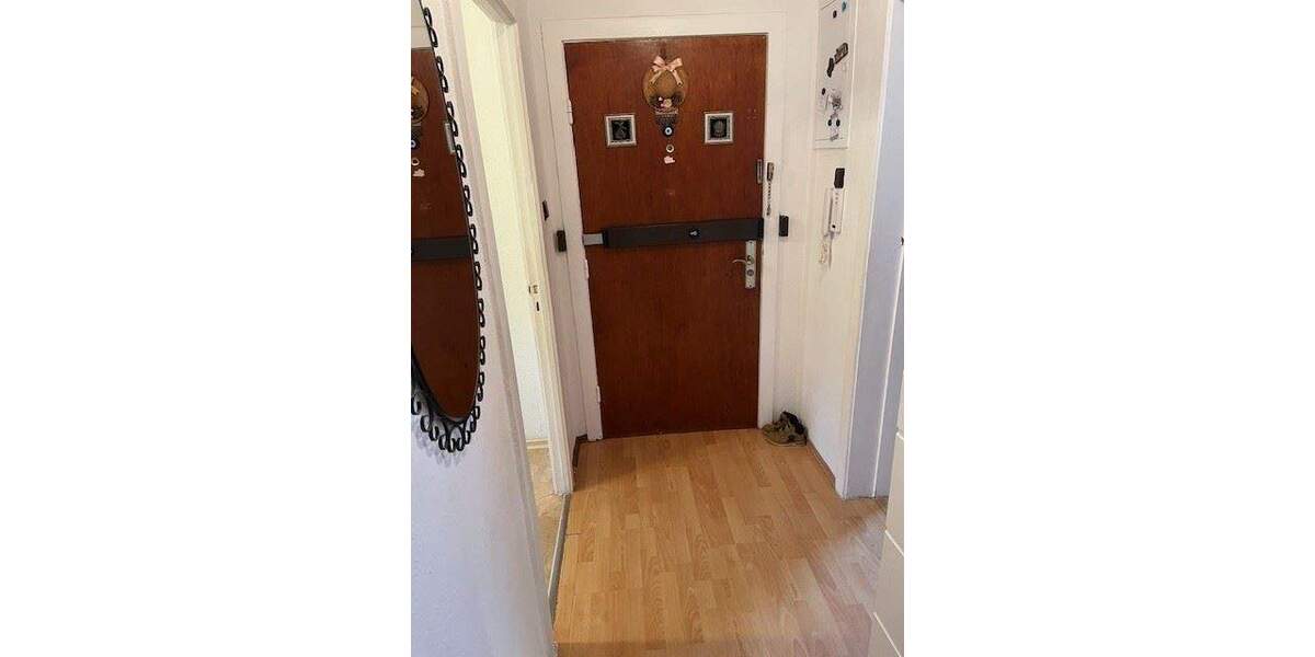 Modernisiert, zentral, klein aber mein 3 zimmer