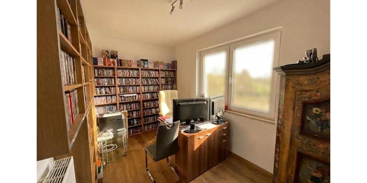 Erdgeschoßwohnung Hamburg Wandsbek - 5 Zimmer, 167 m&sup2;, 2.600&euro; | Angebot:26254739