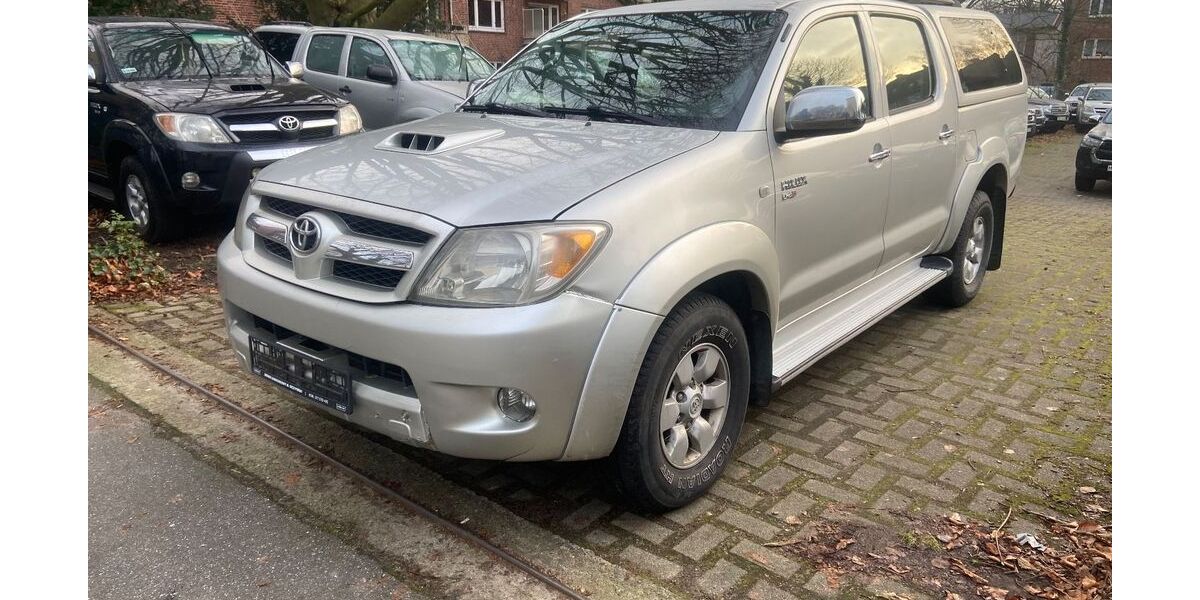 Toyota Hilux 193.300 km 11.300 &euro; Hamburg 20535
