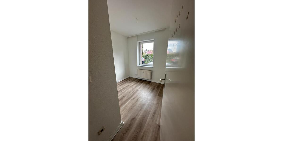 Erdgeschoßwohnung Henstedt-Ulzburg Ulzburg - 3 Zimmer, 67 m&sup2;, 1.300&euro; | Angebot:26419366