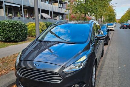 Ford S-Max 110.000 km 14.200 € Hamburg 21029