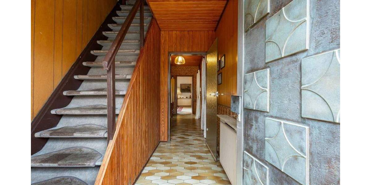 Charmantes Einfamilienhaus mit zwei Wohneinheiten und großem Entwicklungspotenzial! 5 zimmer