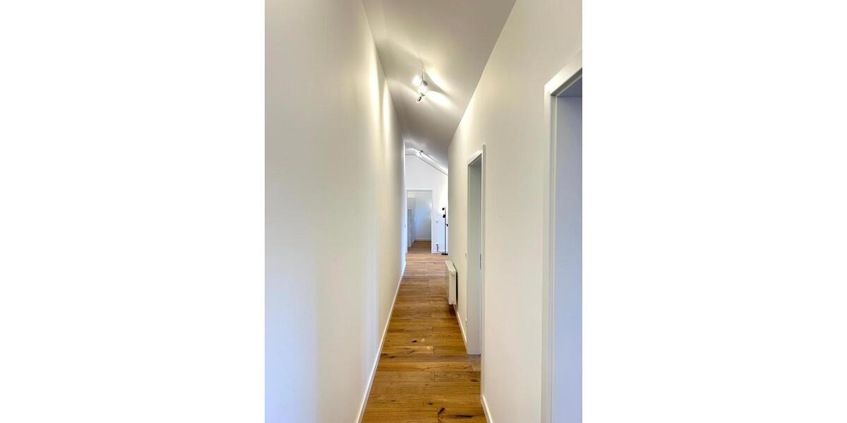 Wohnen auf Zeit: Neubauwohnung im charmantem Bestandshaus 3 zimmer