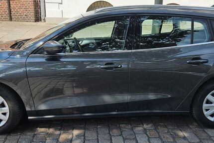 Ford Focus 111.000 km 9.499 &euro; Hamburg 20459