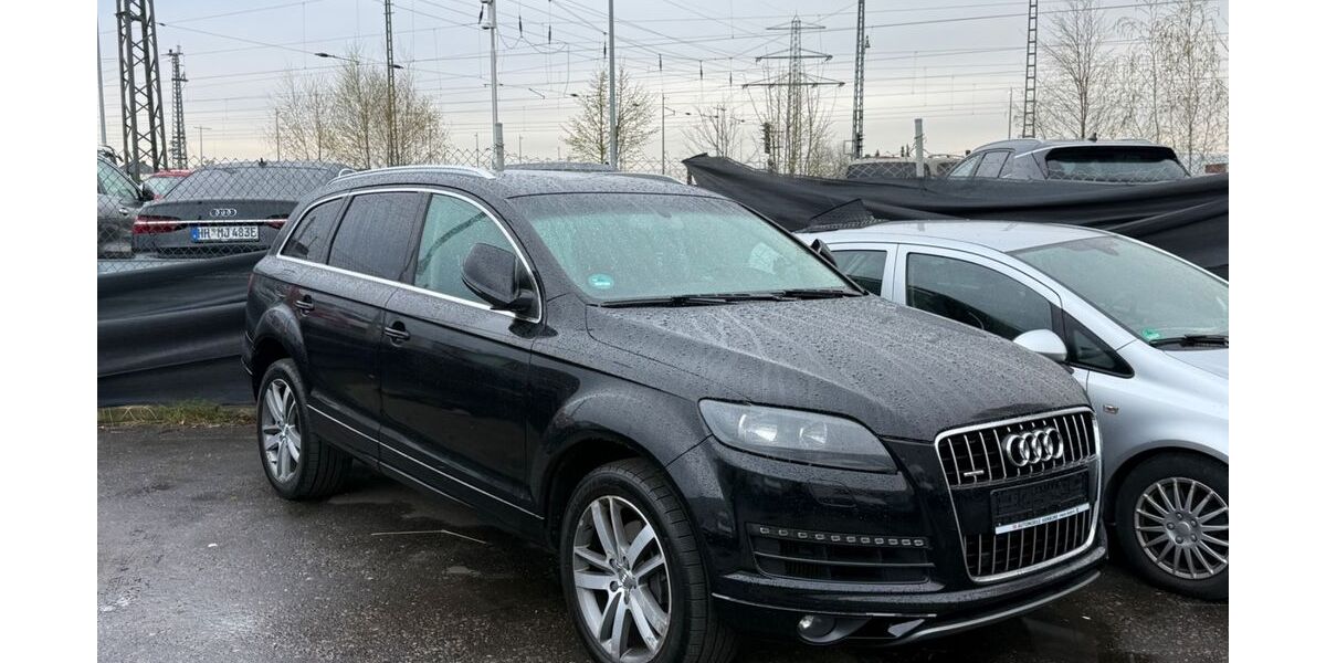 Audi Q7 212.000 km 13.100 &euro; Hamburg 22767