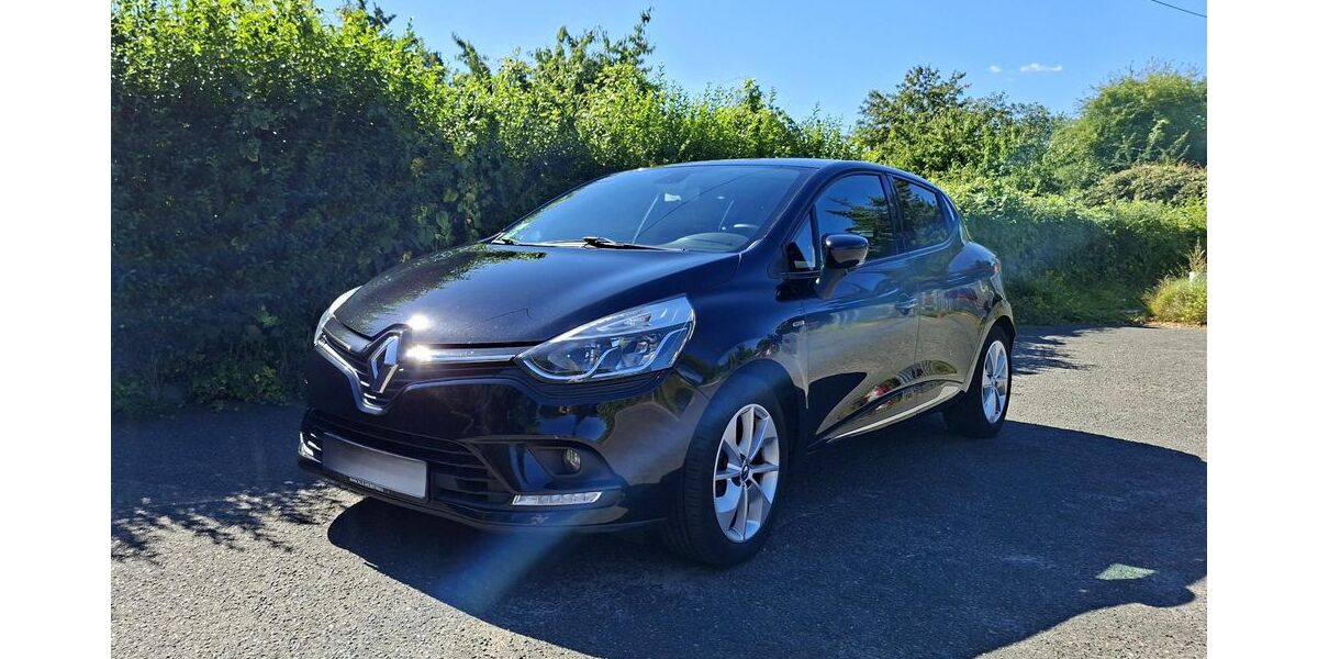 Renault Clio 85.800 km 9.200 &euro; Hamburg 22043