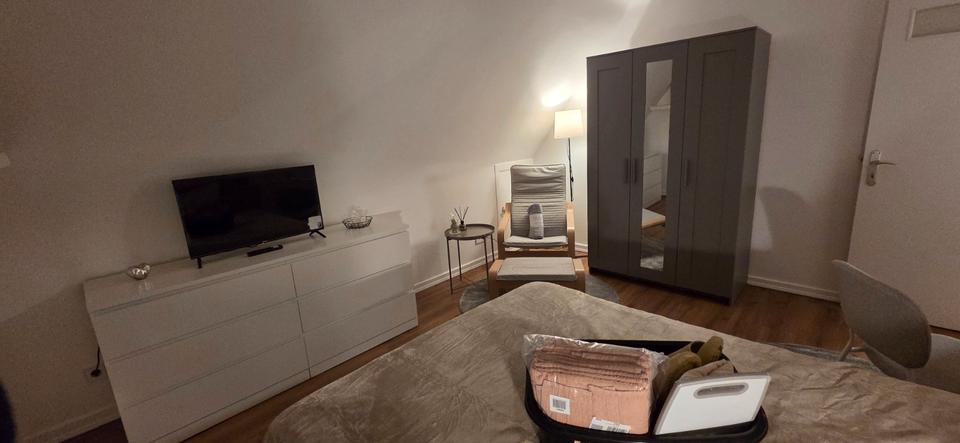 Etagenwohnung Hamburg Wandsbek - 1 Zimmer, 50 m&sup2;, 820&euro; | Angebot:26533905