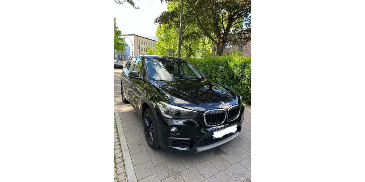 BMW X1 54.500 km 17.400 &euro; Hamburg 22115