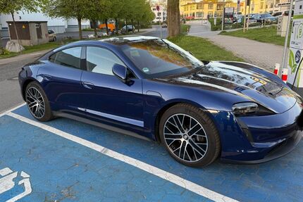 Porsche Taycan 66.600 km 59.900 &euro; Hamburg 22587