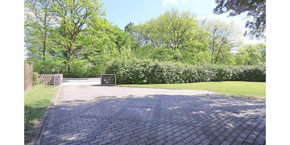 Einfamilienhaus Hamburg Langenhorn - 8 Zimmer, 191 m&sup2;, 450.000&euro; | Angebot:26806972