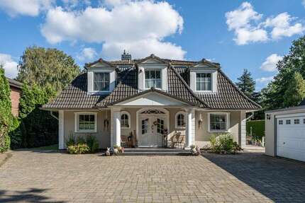 Haus Hamburg / Duvenstedt Duvenstedt - 7 Zimmer, 202 m&sup2;, 1.590.000&euro; | Angebot:25569454