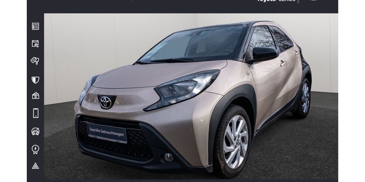 Toyota Aygo (X) 44.641 km 14.990 &euro; Hamburg 22529