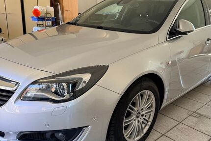 Opel Insignia 128.000 km 7.900 &euro; Geesthacht (bei Hamburg) 21502