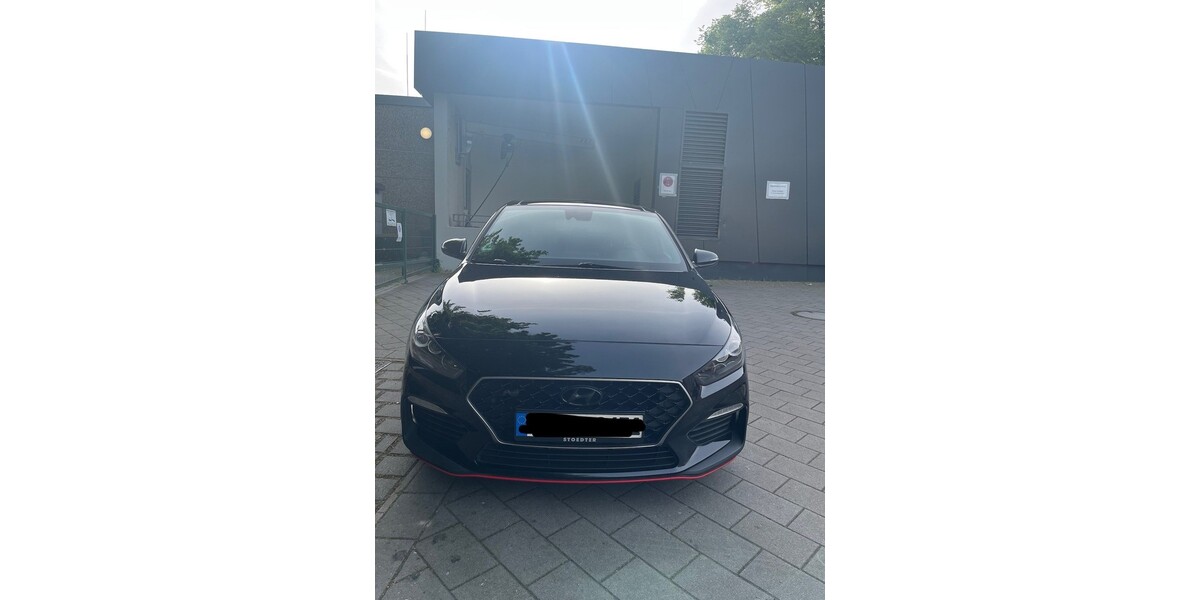 Hyundai i30 103.000 km 21.000 € Hamburg 20038