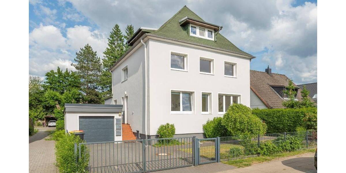 Einfamilienhaus Hamburg Rahlstedt - 9 Zimmer, 232 m&sup2;, 990.000&euro; | Angebot:26834932