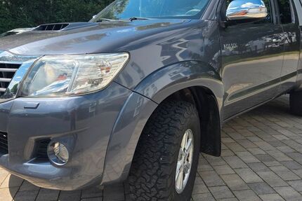 Toyota Hilux 256.000 km 11.900 &euro; Norderstedt b. Hamburg 22848